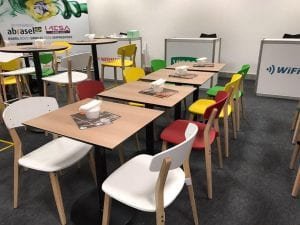 areá para refeição no estande na feira fispal food service