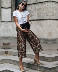 Estilo Hi-Lo na Moda. CALÇA E SAPATO SOFISTICADOS COM T-SHIRT FAST FASHION.
