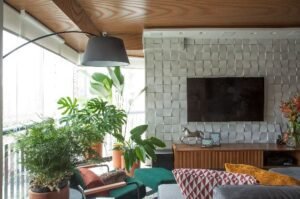 visão da sala de tv para a varanda