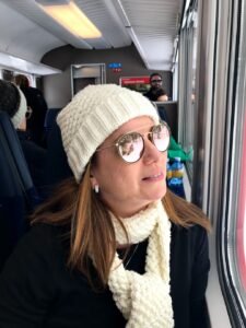 Karina Korn, no trem saindo de Milão para St. Moriz